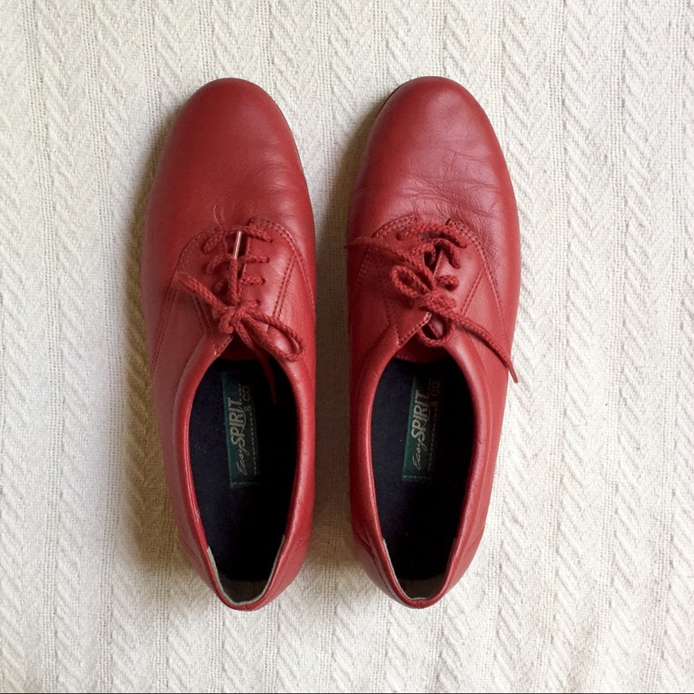 Vintage Easy Spirit Red Sneakers